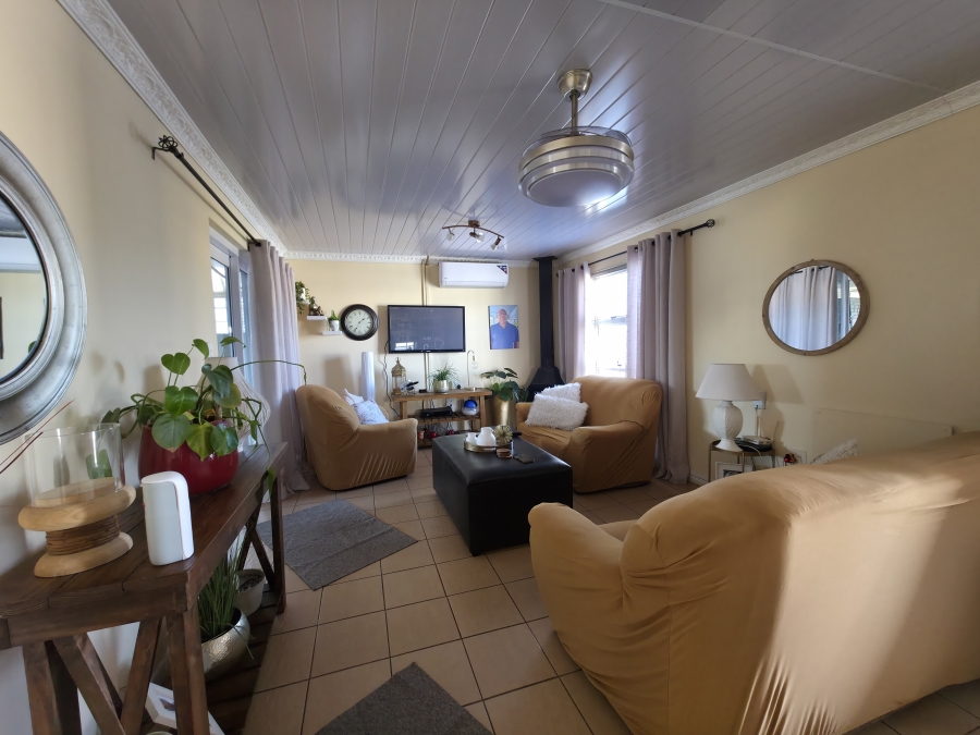 3 Bedroom Property for Sale in Electric City Western Cape